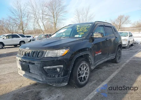 2019 Jeep Compass Latitude 4X4 from USA, damaged, VIN 3C4NJDBB9KT792096